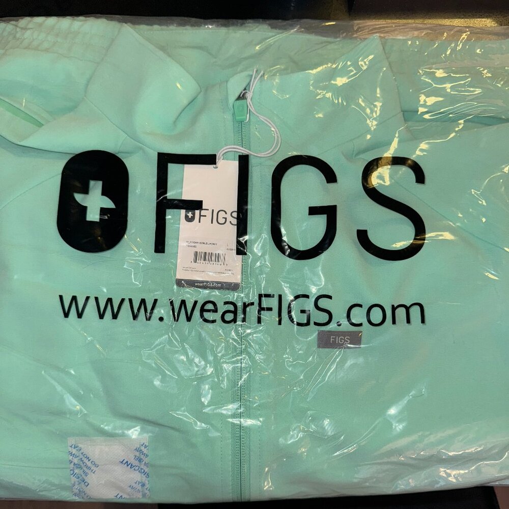 FIGS MEN SCRUB JACKET COLOR TEAL SIZE L